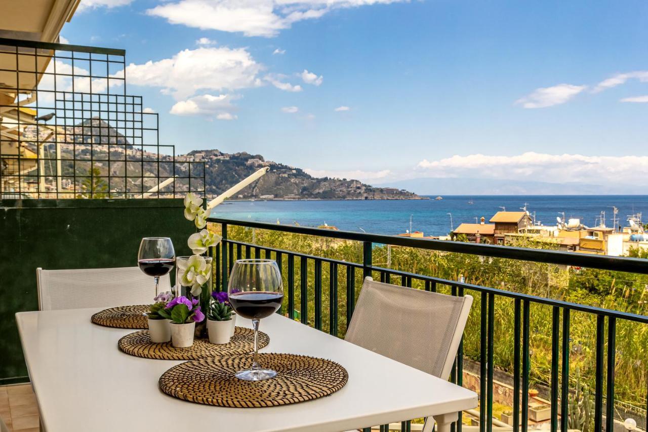 La Casa Di Stefe Apartment จีอาร์ดีนี นักซอส ภายนอก รูปภาพ